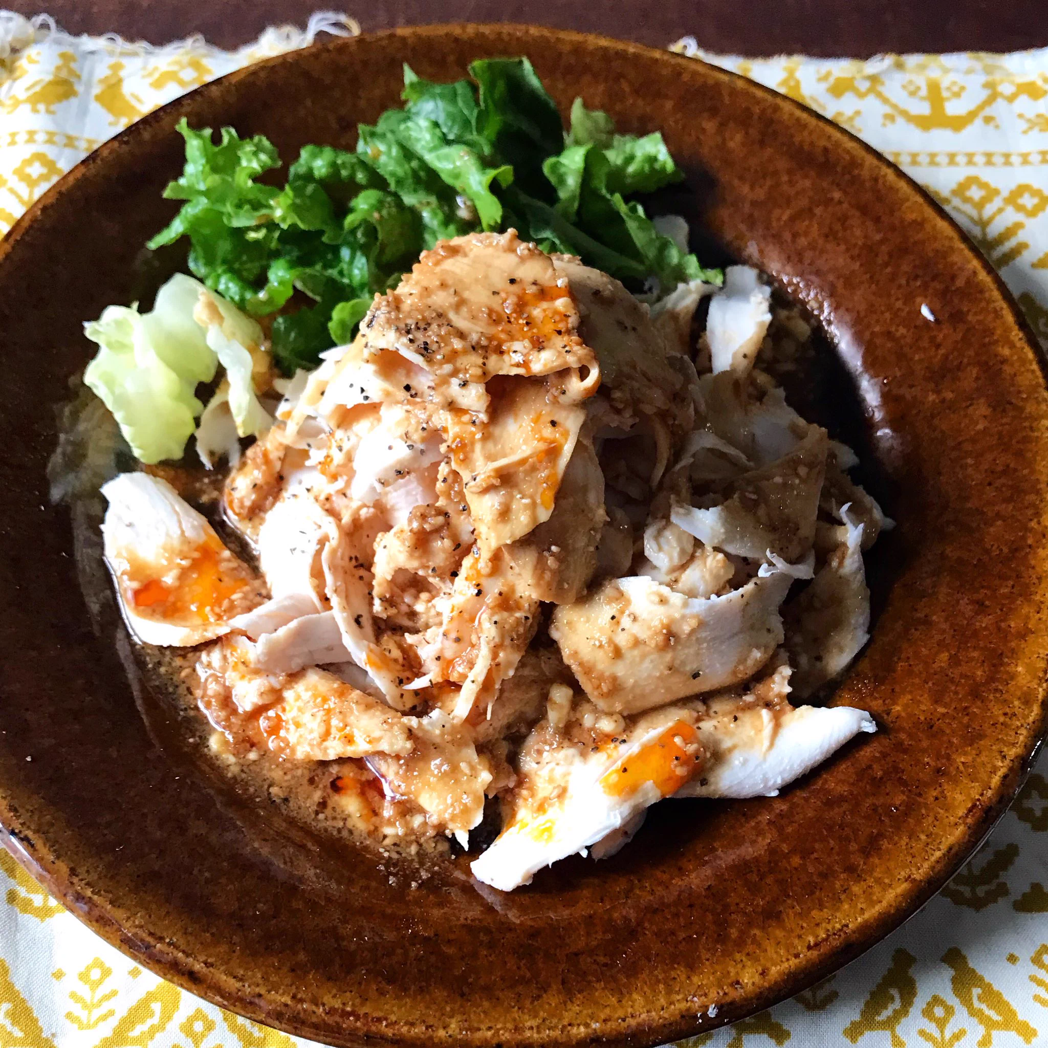 レンジで簡単レシピ！鶏胸肉を使った「ペーパーチキン」！