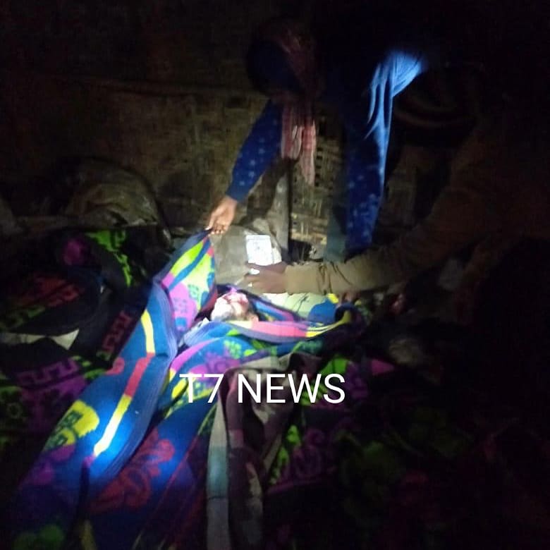 T7NEWS1's tweet photo. #CoalMiningTragedy

6 coal miners have died due to a tragic  accident in a coal mine at #Deinshalulu near #Rymbai, #EJH. It was said that the cable attached to the bucket and the pulling crane which is used for ferrying coal and miners gave way while the deceased were in the mine https://t.co/j0ebUqxCdX