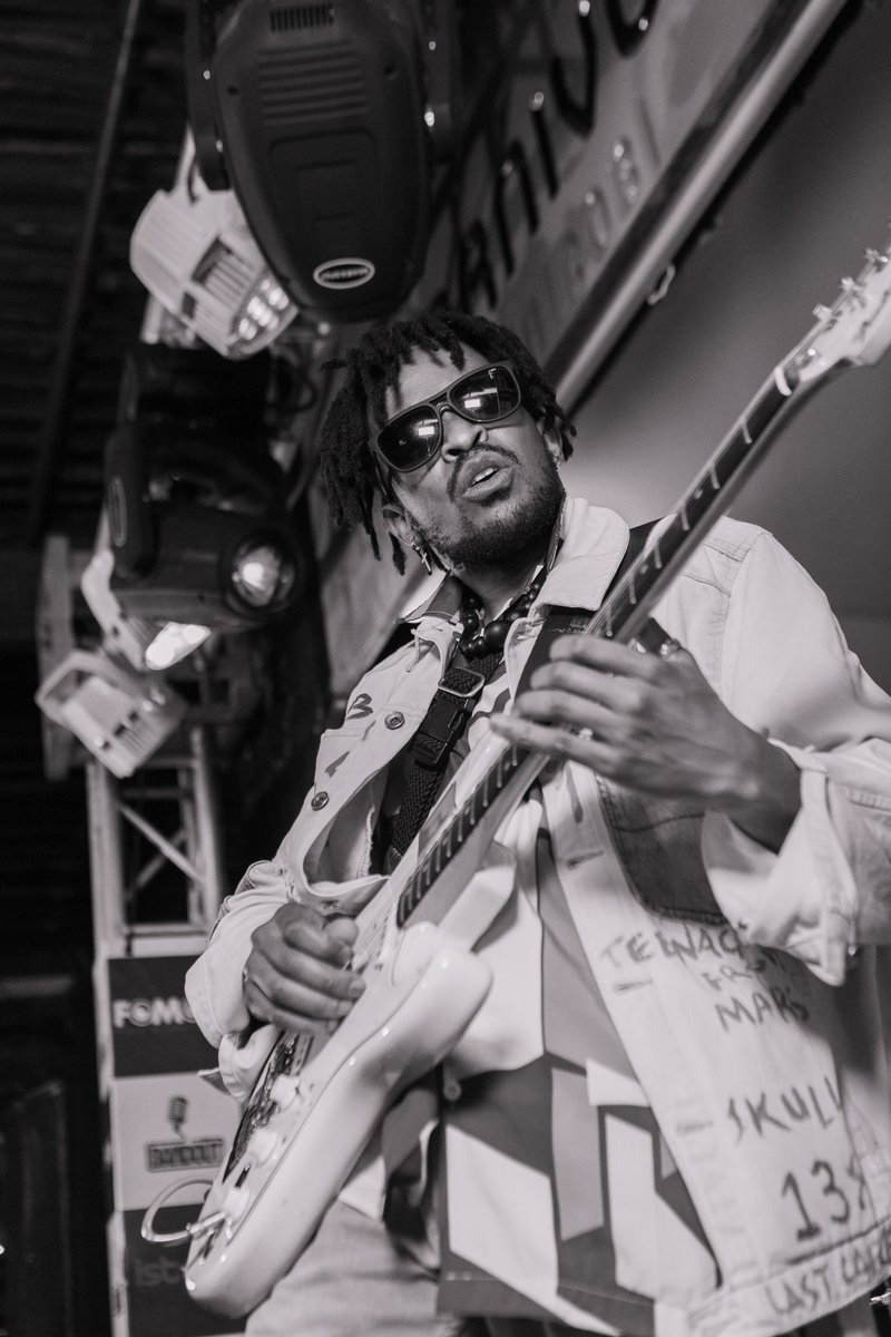 alvinconnect's tweet photo. All Strings Attached _X @Tugimlamba & @TheDynamiques 🇰🇪🌍
#Friday #Live #Lifestyle #Photography #January #Music #Kenya #Portrait #Creative #Art #Africa #Fashion #Adventure #OOTD #Canon #Explore #AlvinConnect https://t.co/XHFZ2zqPxL