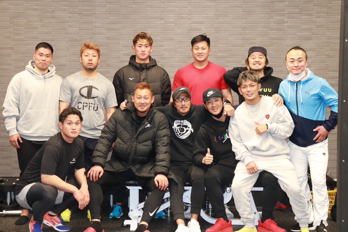 皇治 剛さん 翔くん プロ野球選手の皆さんと自主トレ めちゃ楽しかった 次はゴルフ対決 西岡剛 中田翔 強兄