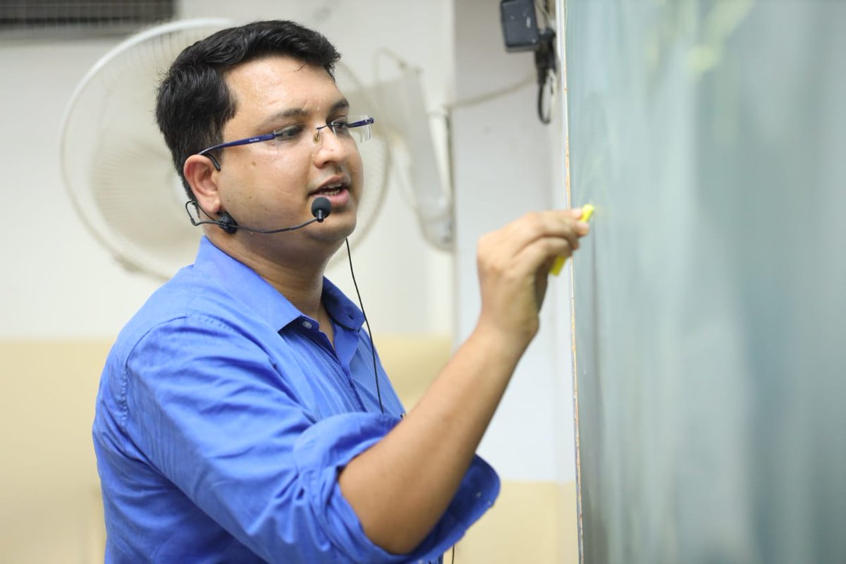 easy_shiksha's tweet image. Pune to get the first entrepreneur e-programme for young minds.
.
𝐑𝐞𝐚𝐝 𝐀𝐫𝐭𝐢𝐜𝐥𝐞𝐬 - bit.ly/3qERSFS
.
.
#Pune #eprogramme #entrepreneur #nitinvijay #youngminds #easyshikshanews