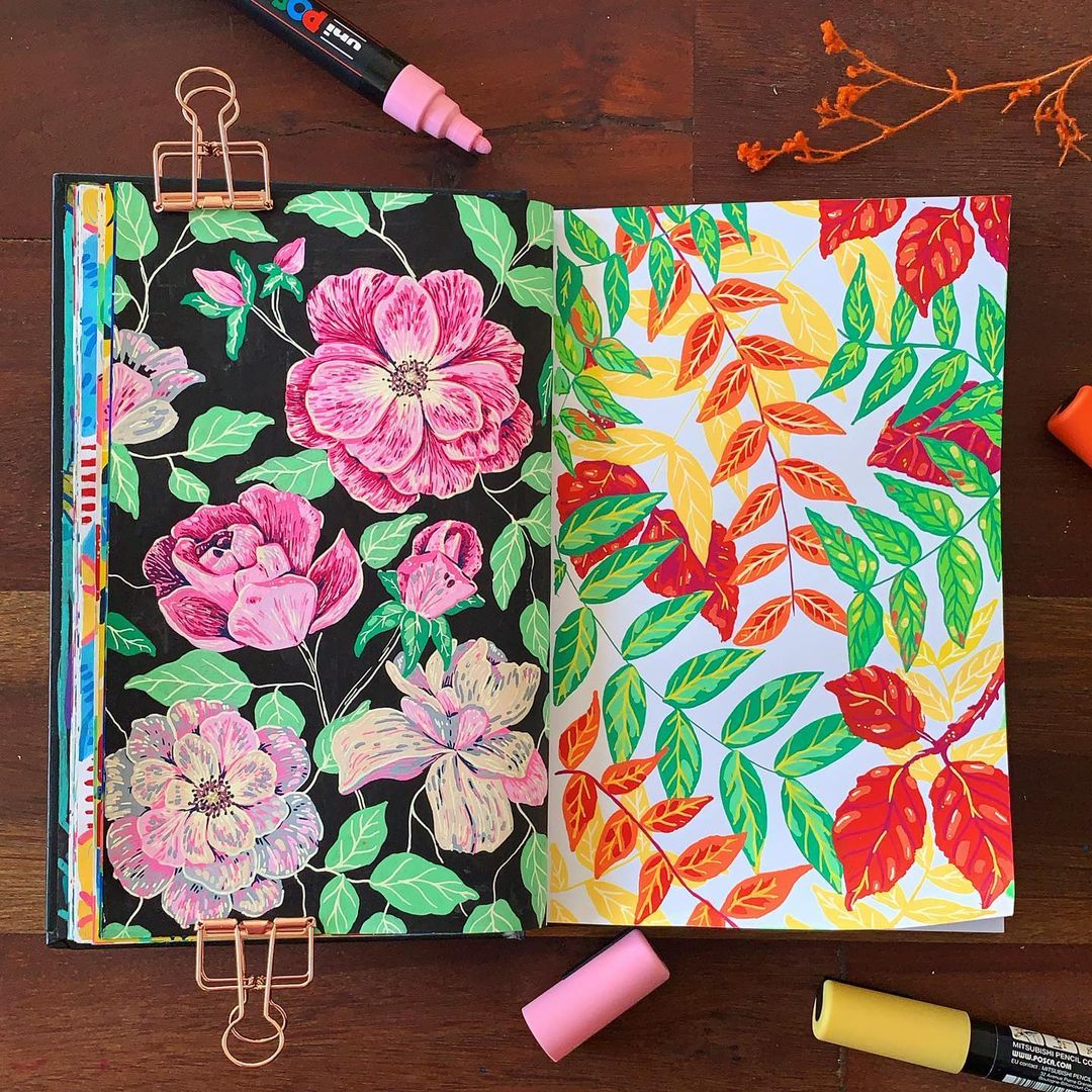 poscauk's tweet photo. Wowsers! Absolutely breath-taking floral work from @everydaypattern – who is filling up a sketchbook of pattern design – stunning stuff! 

#POSCA #PenArt #POSCApattern #POSCApatterndesign #PatternDesign #Pattern #Patterns #Floral #Botanical #Flowers #Leaf #prettypattern https://t.co/FB30Tjlazk