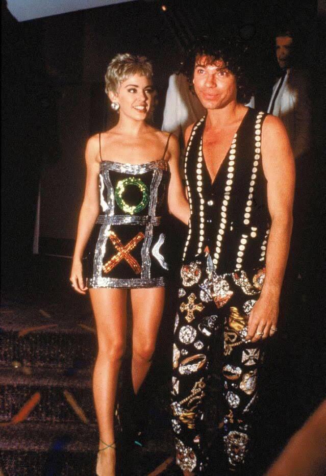 Happy heavenly birthday to Michael hutchence here is Michael when is was going out with Kylie minogue 