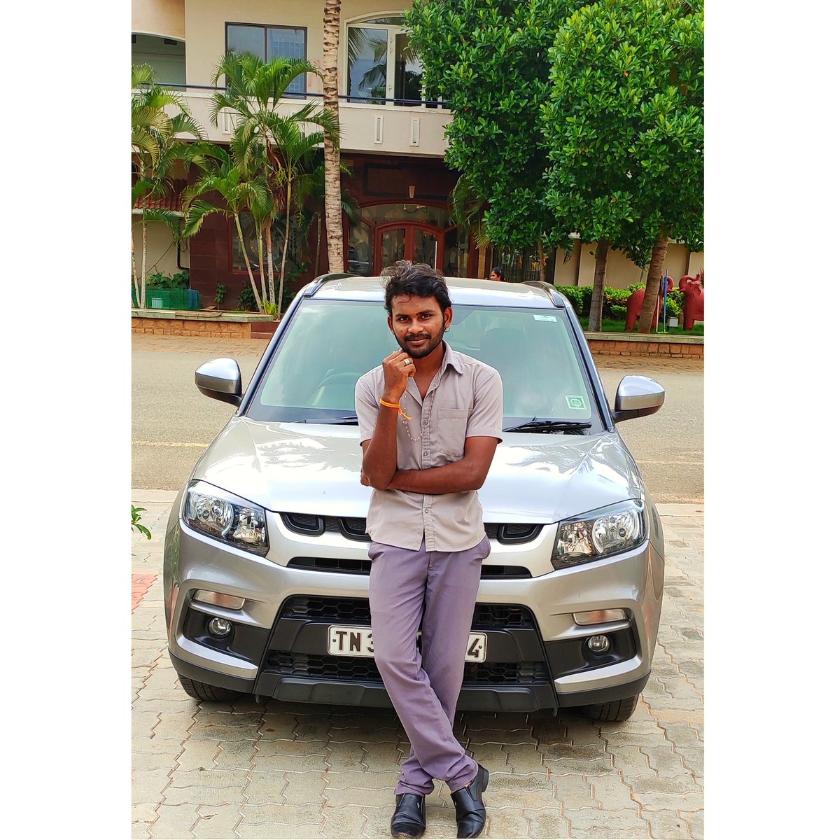 sathrudev's tweet photo. 😇😇Cool Buddy 😅😜

#sathrudev #mrbulb  #natpuforever😍😍😍😘😘😘😘 #naturephotography #stylishking👑 #stylishlook #viralpost #viral #trending #treditionallook❤️ #badboy #killer #car  #dresses #modern #stylishpost  #goodvibes #model 
#attractive #travelphotography
#attitude https://t.co/yKlsGvLyY7