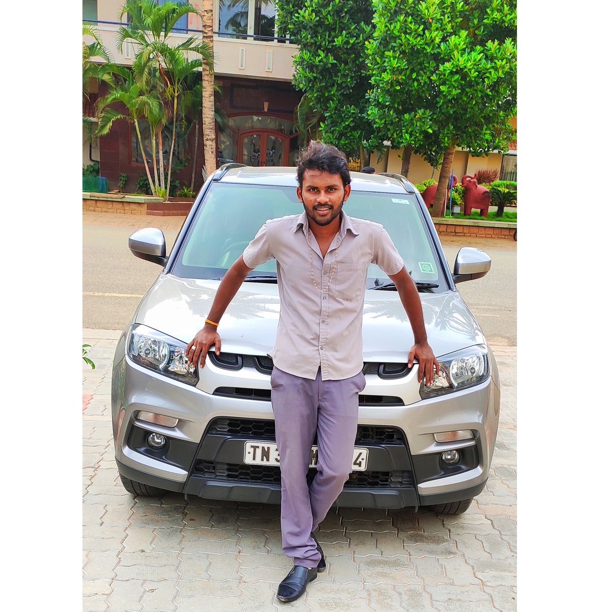 sathrudev's tweet photo. 😇😇Cool Buddy 😅😜

#sathrudev #mrbulb  #natpuforever😍😍😍😘😘😘😘 #naturephotography #stylishking👑 #stylishlook #viralpost #viral #trending #treditionallook❤️ #badboy #killer #car  #dresses #modern #stylishpost  #goodvibes #model 
#attractive #travelphotography
#attitude https://t.co/yKlsGvLyY7