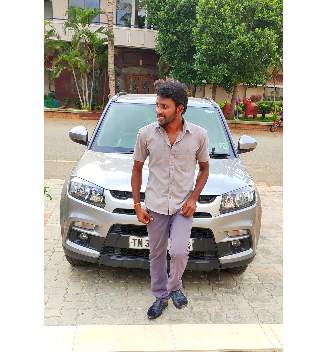 sathrudev's tweet photo. 😇😇Cool Buddy 😅😜

#sathrudev #mrbulb  #natpuforever😍😍😍😘😘😘😘 #naturephotography #stylishking👑 #stylishlook #viralpost #viral #trending #treditionallook❤️ #badboy #killer #car  #dresses #modern #stylishpost  #goodvibes #model 
#attractive #travelphotography
#attitude https://t.co/yKlsGvLyY7
