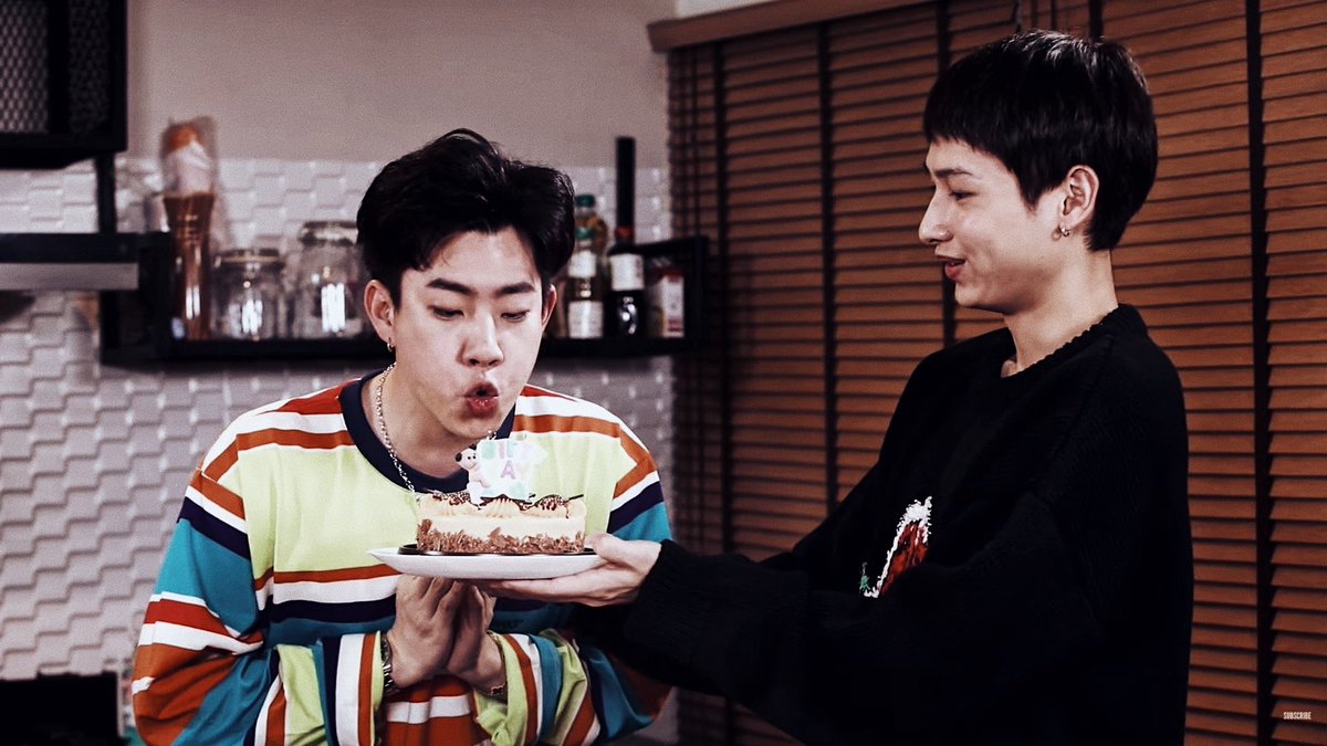 offgundetails's tweet photo. 😙🎂 https://t.co/6yC9BlStye
