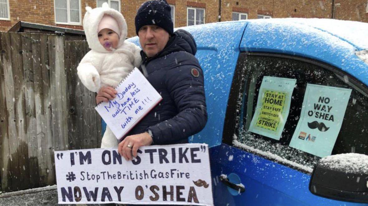 Today thousands of British Gas workers take strike action again to stop the fire and rehire proposals of their bullying bosses. 

The CWU stands with these workers and their union <a href="/GMB_union/">GMB Union</a> 

RT to show the whole movement is with them. 

#StopTheBritishGasFire