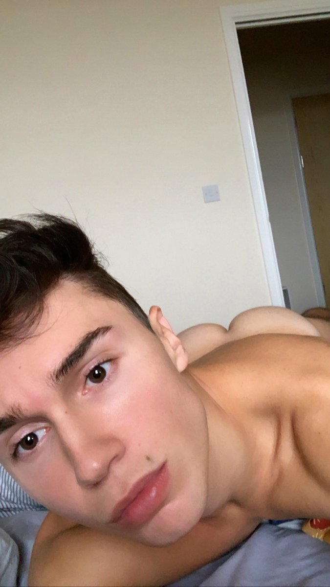 RT and LIKE if you wanna see what happened next 🙊🙈😝 check out our links ⤵️
#ONLYFANS :
onlyfans.com/enrico_and_mat…
#INSTAGRAM :
instagram.com/vinceandhenry/