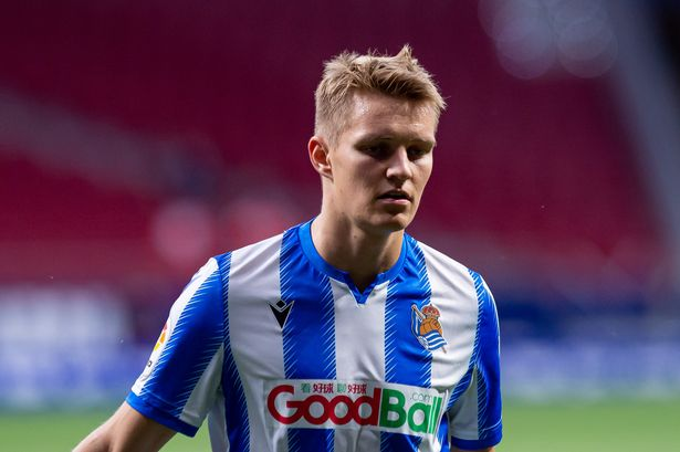 It started with an 18-month long loan to Heerenveen in 2017, followed by season-long loans at Vitesse and Real Sociedad respectively. He rekindled some of that old interest with a standout campaign at the Spanish side last season, racking up 3 goals and 6 assists.