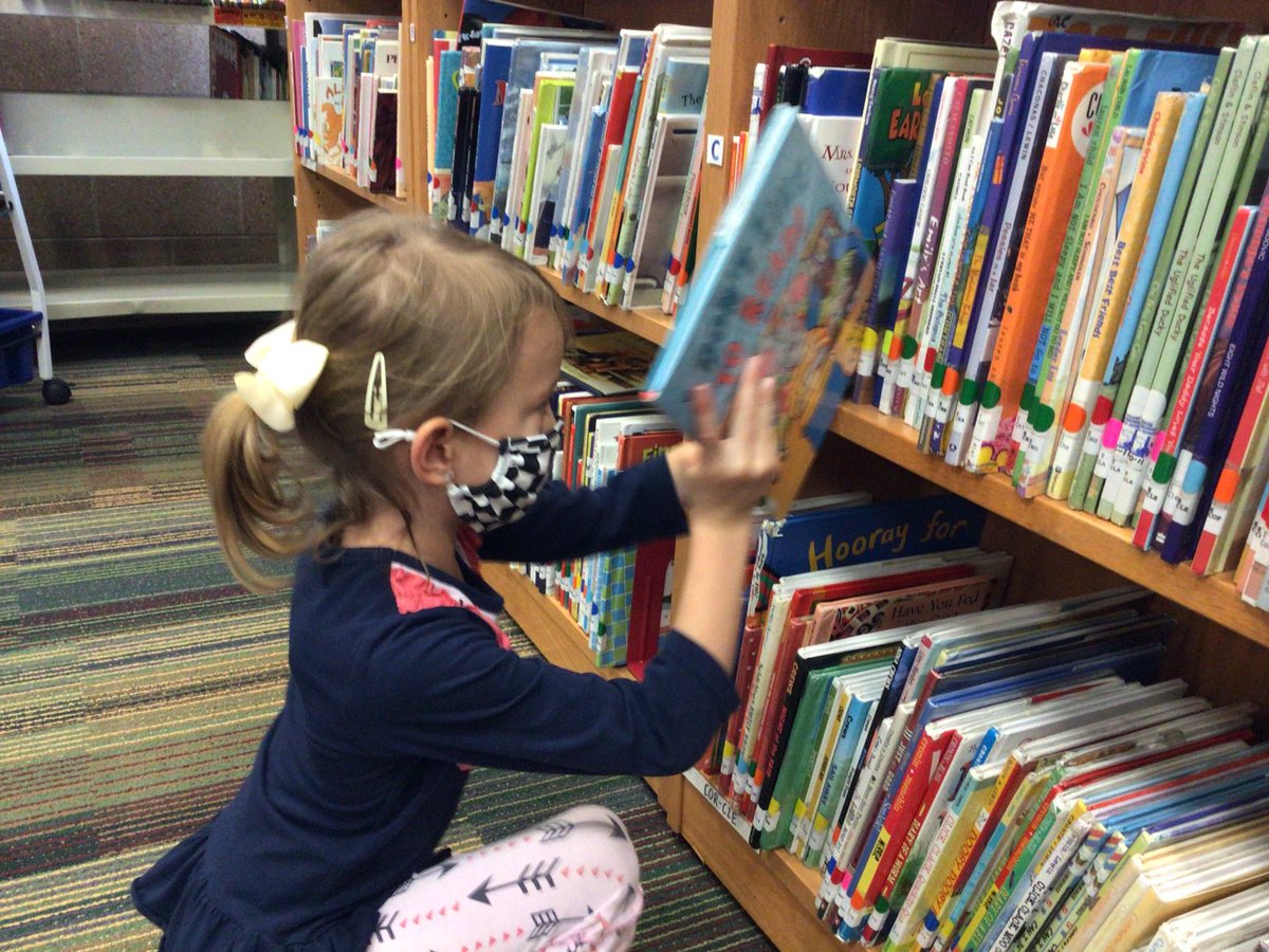 Castleman Creek Lib (@librarycce) on Twitter photo Our kinder students are reviewing how to use shelf markers this week to make sure the shelves stay nice and organized! <a href="/CastlemanCreek/">Castleman Creek Elem</a> <a href="/MrsPottingerCCE/">Jordyn Pottinger</a> Our kinder students are reviewing how to use shelf markers this week to make sure the shelves stay nice and organized! <a href="/CastlemanCreek/">Castleman Creek Elem</a> <a href="/MrsPottingerCCE/">Jordyn Pottinger</a>