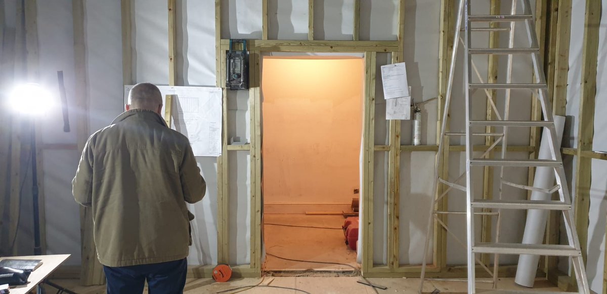 Pyramid_AV's tweet photo. SOUND TESTING | This is a fully isolated ‘room within a room’ construction and is designed to a specific acoustic performance target.

#homecinema #hometheatre #cinemadesign #soundtesting #acoustics #acoustictesting  #audio #design #soundengineer #4K #dolbyatmos https://t.co/EwbRljDbO1