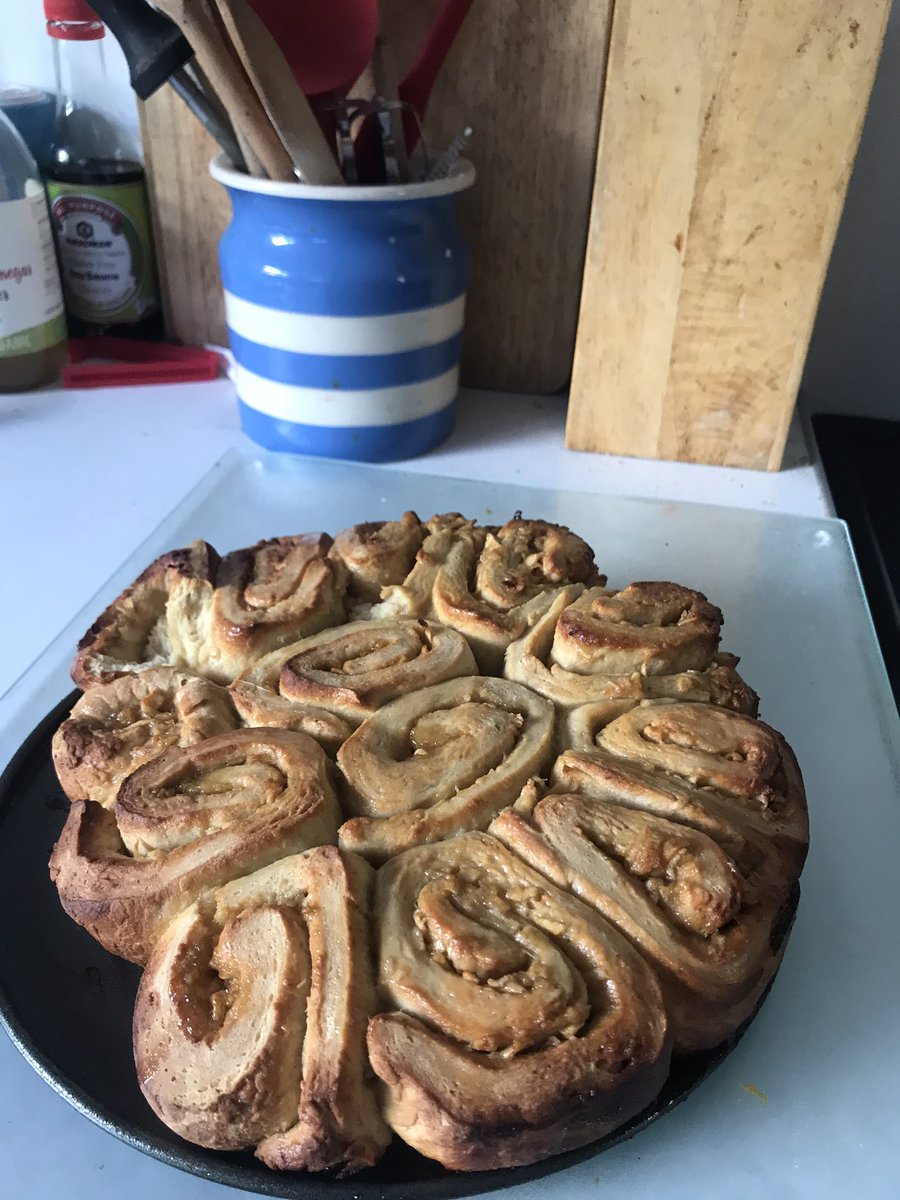 alex_dunkley11's tweet image. Caramel apple buns from @silverpebble #makingwinter book to drive away the homeschool maths blues... yum!