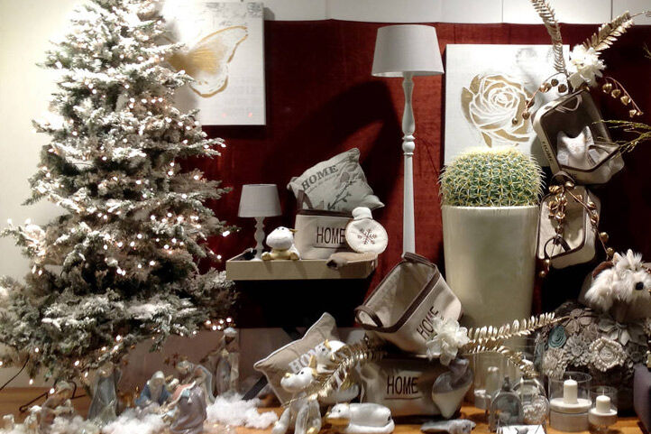 Grottini's tweet image. The retail market got a big boost during Christmas. In fact, this month we witnessed a significant increase in sales in numerous product sectors including books, beauty, consumer electronics and fashion. bit.ly/3qA0jlI #christmasales #sales #stocard