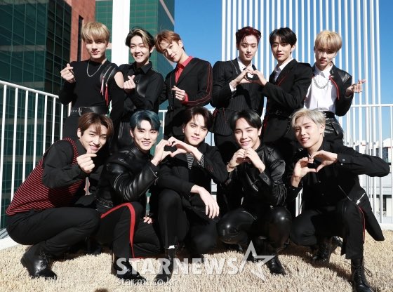 คอนเฟิร์มแล้วว่า"ยุนโฮกับชางมินTVXQ" จะเป็นMCในรายการแข่งขัน"킹덤(Kingdom)" มีวงบอยกรุ๊ปที่เข้าร่วม คือ
•Stray Kids
•THE BOYZ
•ATEEZ
•iKON

อาจจะมีวงอื่นเข้าร่วมเพิ่มอีก ตอนนี้กำลังทาบทามกันอยู่ รอดูวววว