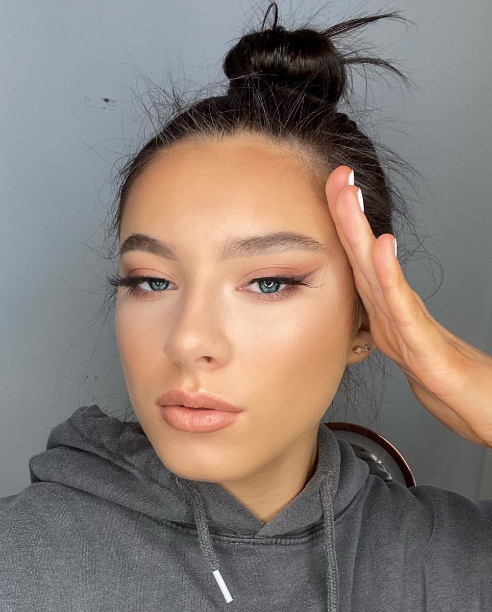 Tutorial of this look on my insta✨ (@libertygeemakeup) #makeup #mua #makeupartist