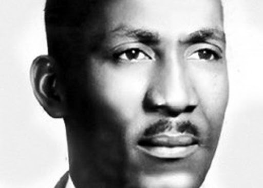 DeCitma's tweet photo. El 22 de Enero de 1948: Jesús Menéndez Larrondo, líder azucarero, es asesinado en la terminal de ferrocarriles de Manzanillo, Cuba por el sicario Joaquín Casillas Lumpuy.
#TenemosMemoria
#ciegodeávila https://t.co/28Py3mX8mn