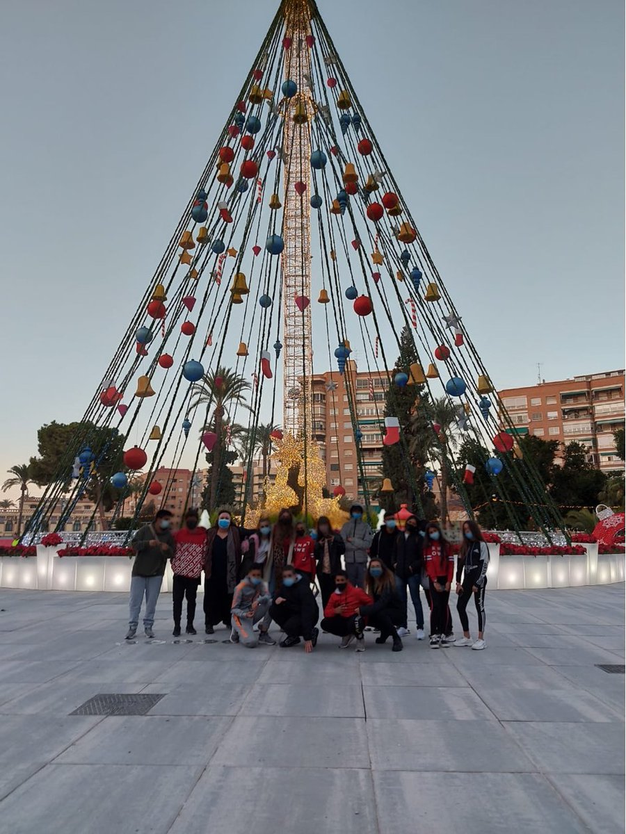 copedeco's tweet photo. CELEBRAMOS LA NAVIDAD EN EL PROGRAMA CAIXAPROINFANCIA
Cuando enfocamos esta Navidad, no podemos evitar situarnos en todo lo que han vivido las familias, los niños, niñas y adolescentes que (más en https://t.co/mVwH7dI27B) https://t.co/lFAnzZ5yfB