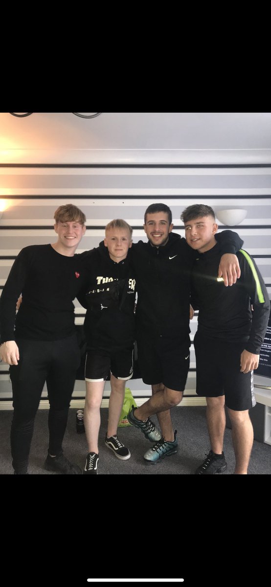 Cameron_Trevis's tweet photo. Happy birthday @aiden_mccarroll bro, hope it’s a gid wan https://t.co/hyn51sYXgx
