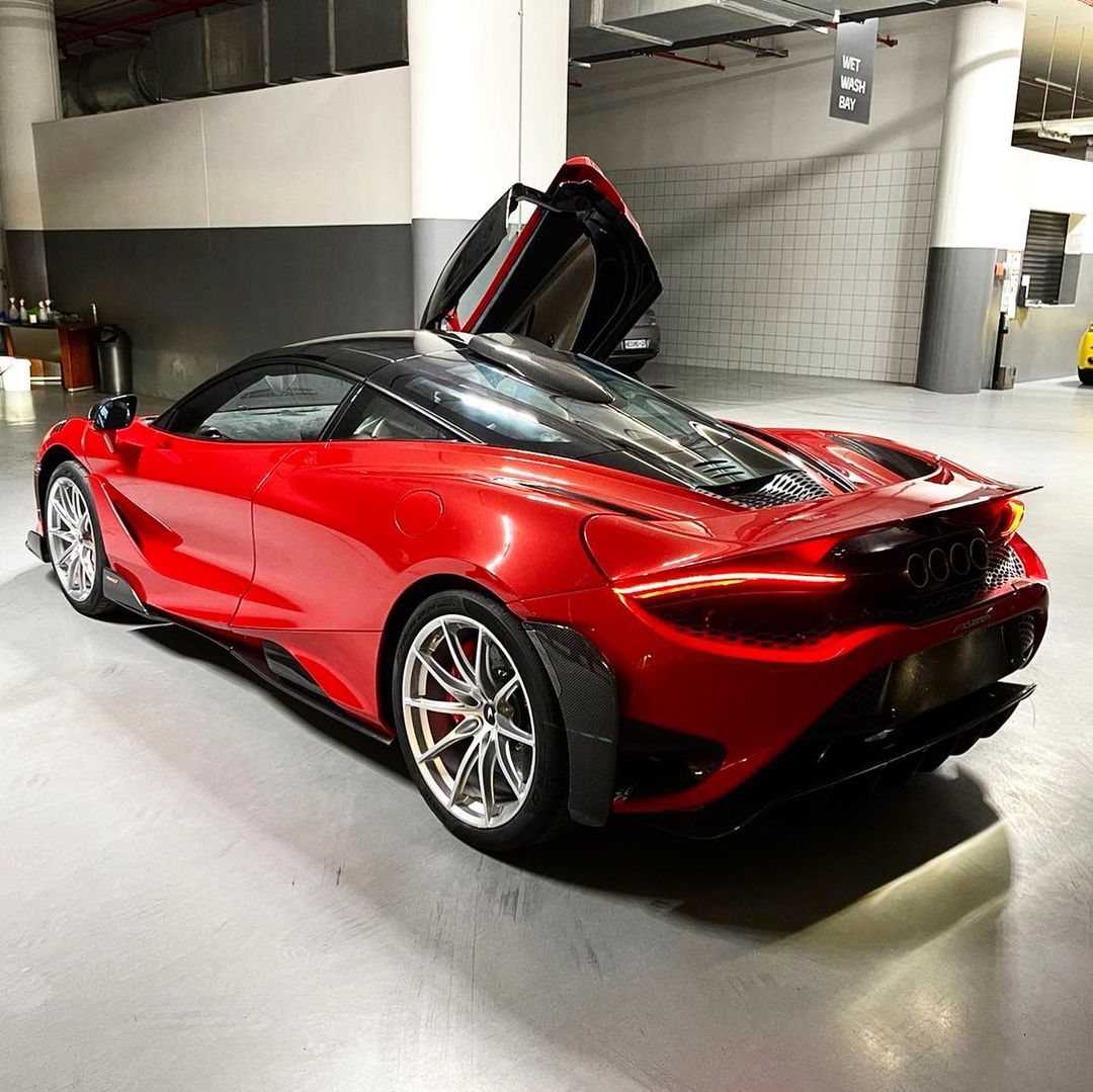 Motor_Magnet's tweet photo. Striking new arrival in SA, it's the much anticipated Mclaren 765LT! Currently one of the fastest cars on sale in South Africa. Just 500 units worldwide.

📷 JD 
📌 Mclaren Johannesburg, @MelroseArch https://t.co/vr2ztnJ3nx