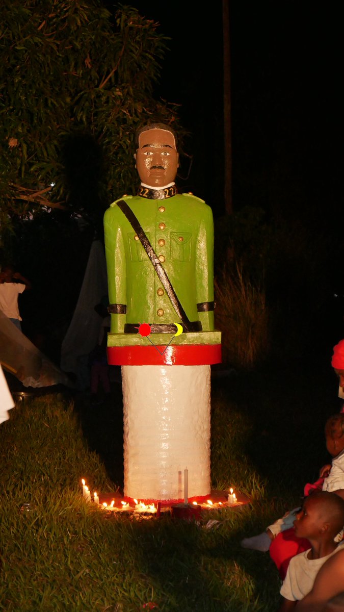 ngunza_kimoko's tweet photo. Yenge, 

BA MAMA, BA TATA, admirez la stèle de Mfumu Matsoua placée au Kimoko MAYANGI MA NGUNZA, à Kinkala.

MOM, DAD, admire the Mfumu Matsoua stele placed at the KIMOKO MAYANGI MA NGUNZA, in Kinkala, Congo Brazzaville.

#ngunza #matsoua #kimbangu #kimoko #spirituality https://t.co/xbWX9oCiCn