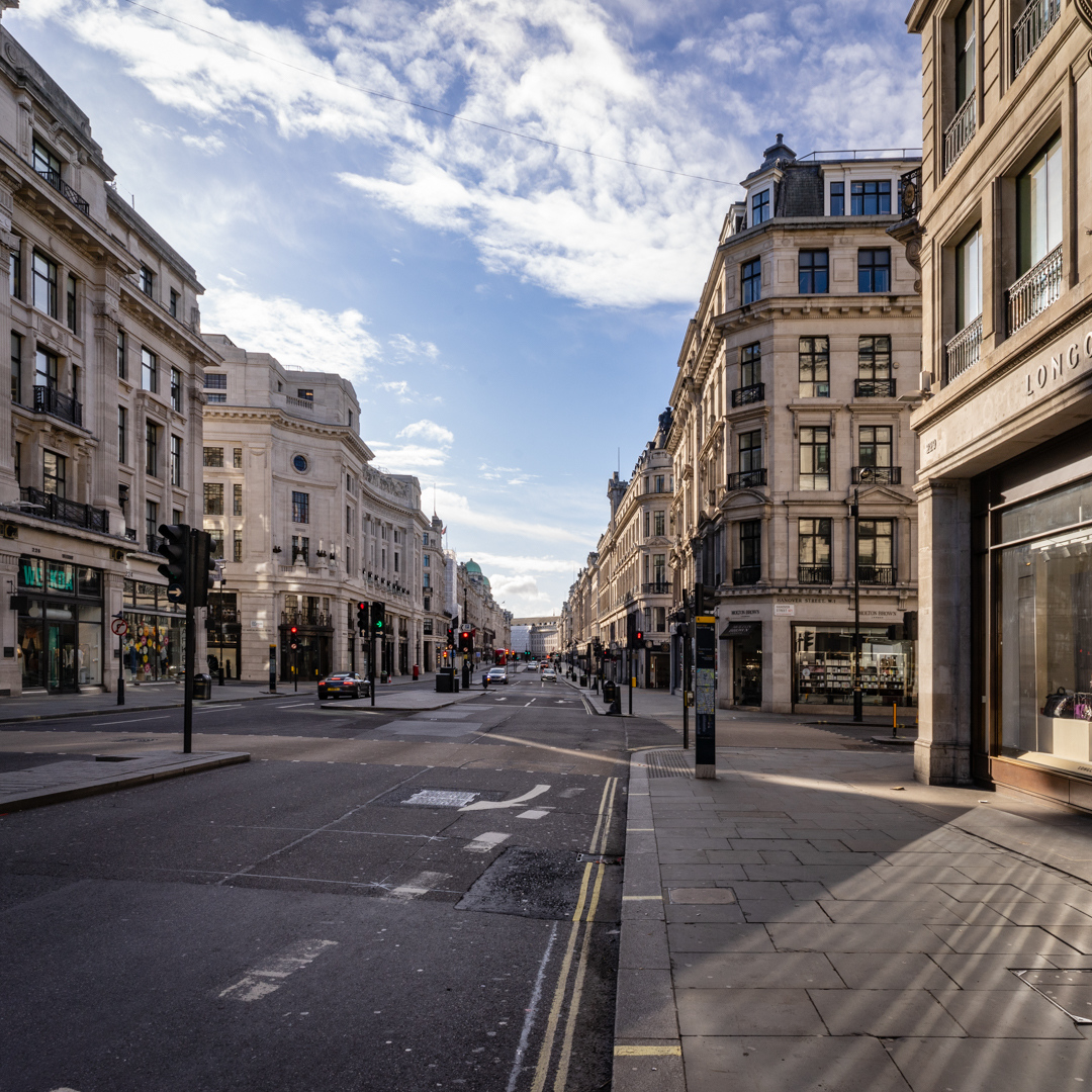 minne.london tweet media
