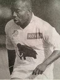 Pire, en 1988, le club redescend même en quatrième division, à un moment où il a de nouvelles difficultés financières.De surcroît, une nouvelle fois, le nom du club est changé, pour l’actuel Amiens Sporting Club.