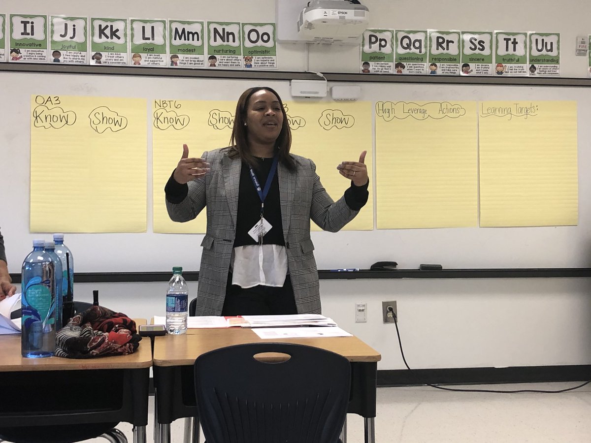 LiteratuHER's tweet photo. Day 5️⃣: Each day I will post a picture from a day in the life of an educator prior to COVID. I will post without explanation & nominate someone else to take the challenge. 7 days, 7 pictures, 7 nominations. Today I nominate @Bushc1Cassie #plcs #leadthework https://t.co/eq10AjGkdp