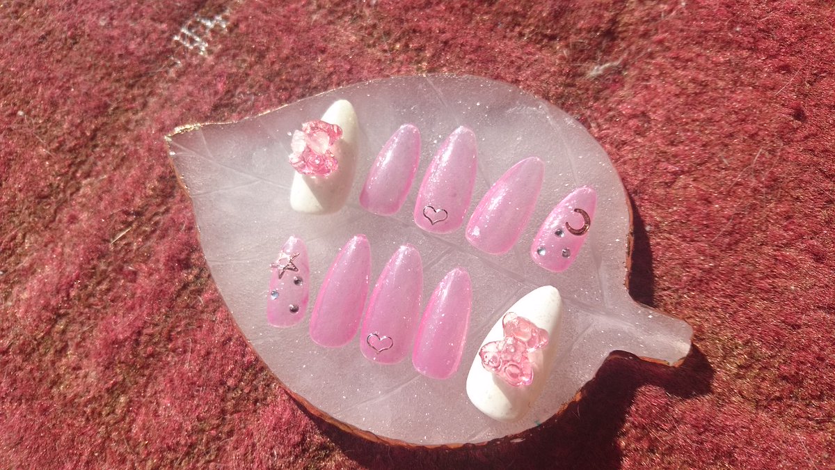 Mocha Nail ゆめかわクマとゴールドクマ クマのシリコンモールドが大活躍してる٩ W و 量産型ネイル ゆめかわいい ネイルチップ販売 Mocha Nail ゆめかわクマとゴールドクマ クマのシリコンモールドが大活躍してる٩ W و 量産型ネイル ゆめかわいい ネイルチップ販売