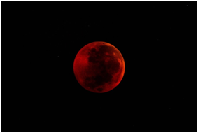 (ix) Chandrayana: This vrata lasts for an entire month and begins on the day of the full moon (purnima). On the first day, fifteen handfuls are to be eaten. Thereafter, one handfuls less is eaten on successive days, until on the day of new moon (amavasya), one fasts completely