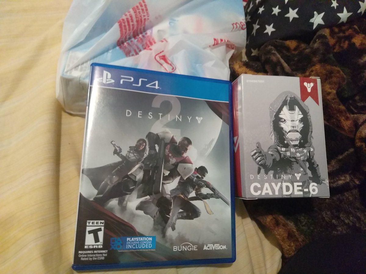 b_ghostface's tweet photo. @BungieStore @DestinyTheGame #GuardianGiveaways just moved to a new house an need to fill a room with new editions. P.s I don't have pictures of all my destiny collectibles unpacked https://t.co/lD54HocsJA