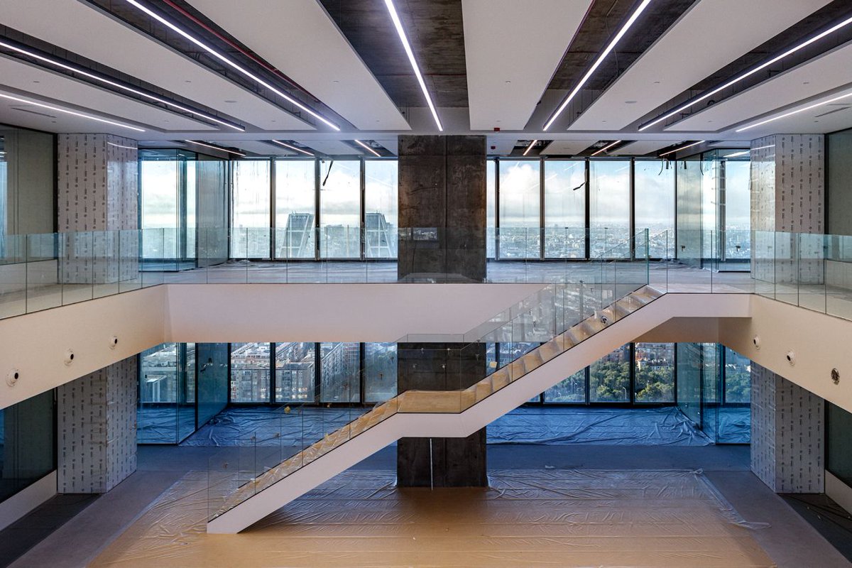 IELifelong's tweet photo. In September 2021, @IEuniversity will inaugurate #IETower, its new vertical, technological and sustainable headquarters in the north of Madrid! Find out more: https://t.co/FLDxky8GVq
#IEExponentialLearning | #BuildingTheFutureToday | #WeAreIE https://t.co/nCHSZ2Co0u
