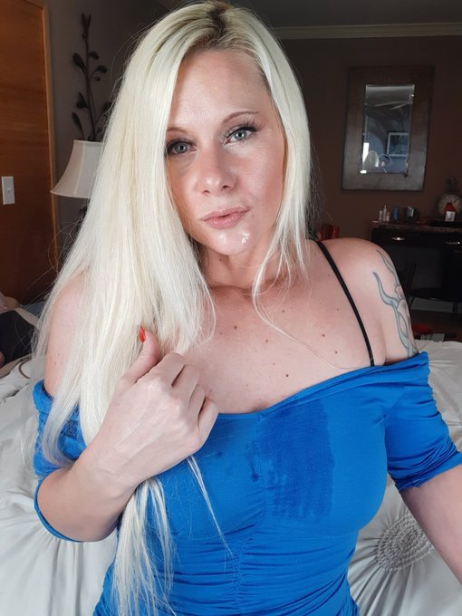 Want to know what made this hot mess? Subscribe to my https://t.co/wWVtf3HX99  Set releases Saturday<a href="/tag/sexworker"class="tags"><span>#sexworker</span></a><a href="/tag/onlyfans"class="tags"><span>#onlyfans</span></a>
