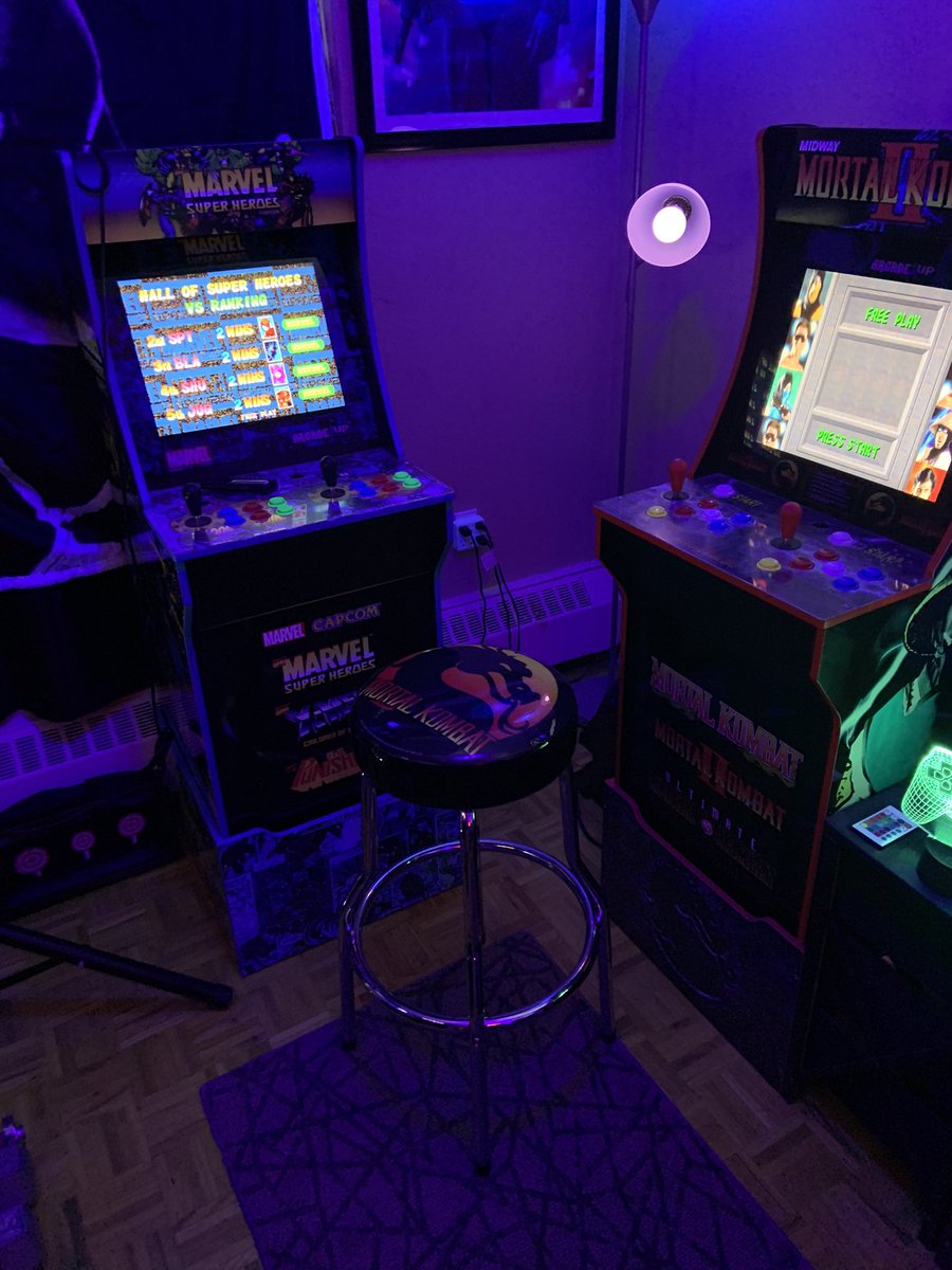 honkeystyle's tweet photo. Game Room! https://t.co/SJDTdqFLEk