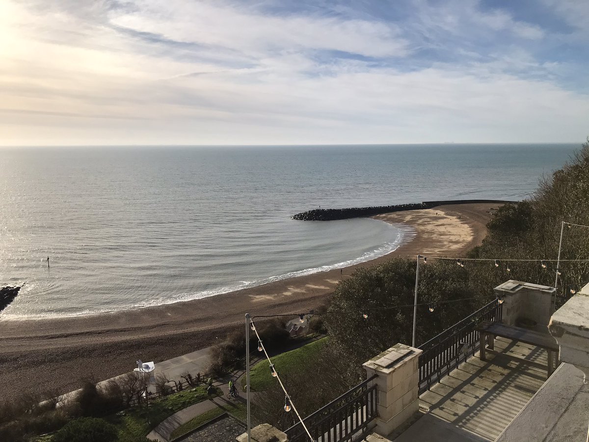 DJCBRE's tweet photo. What a fantastic day! The @CBRESouthampton #buildingconsultancy team are out and about undertaking defect analysis on this beautiful Grade II listed property on the coast today. #heritage #buildingsurveying #wintersunshine #defectanalysis https://t.co/YGT9gMJdj0