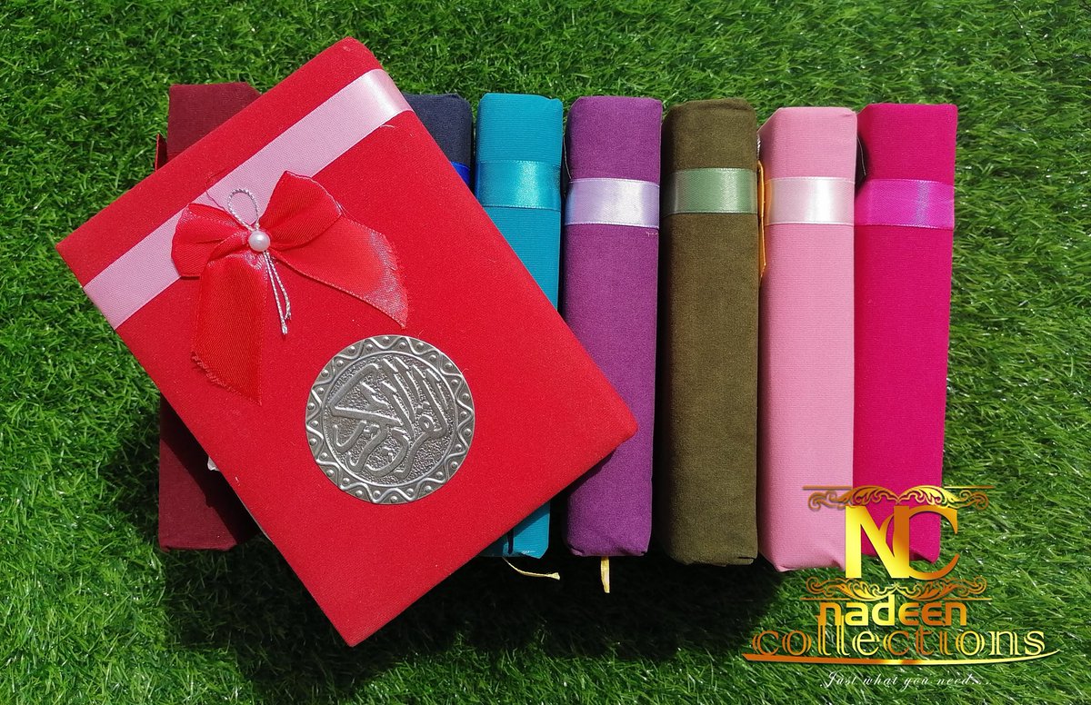 thenamesnadia_'s tweet photo. I've been selling Qur'ans since July 31st, 2019. Alhamdulillah, I'm so grateful. I absolutely love that I sell Islamic-themed products, and I pray to grow my small business in shaa Allah. https://t.co/EeslcNhTc7