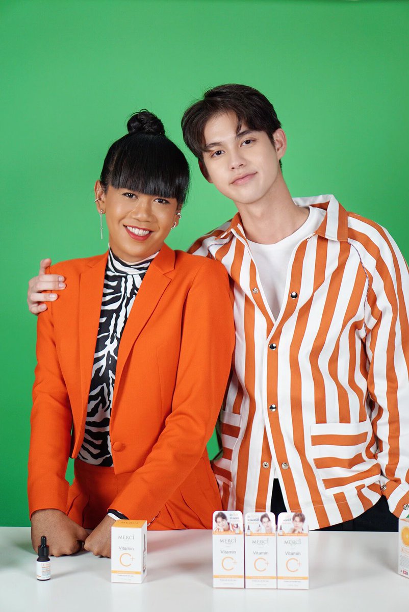 _hopefk_'s tweet photo. ตื่นเต้นนน ไลฟ์เมอร์ซี่กับพี่เจนนี่ครั้งที่2✨
🥰🧡🤍🧡🤍🍊🍊@bbrightvc 
#bbrightvc #MercixBrightให้หายคิดถึง https://t.co/n8vbQ7Jas0