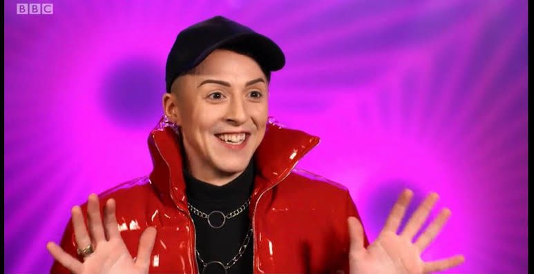 Late to the game... 
is <a href="/cvalentine/">Cynthia Valentine</a> the love child of <a href="/Alancumming/">Alan Cumming</a>? #RuPaulsDragRaceUK