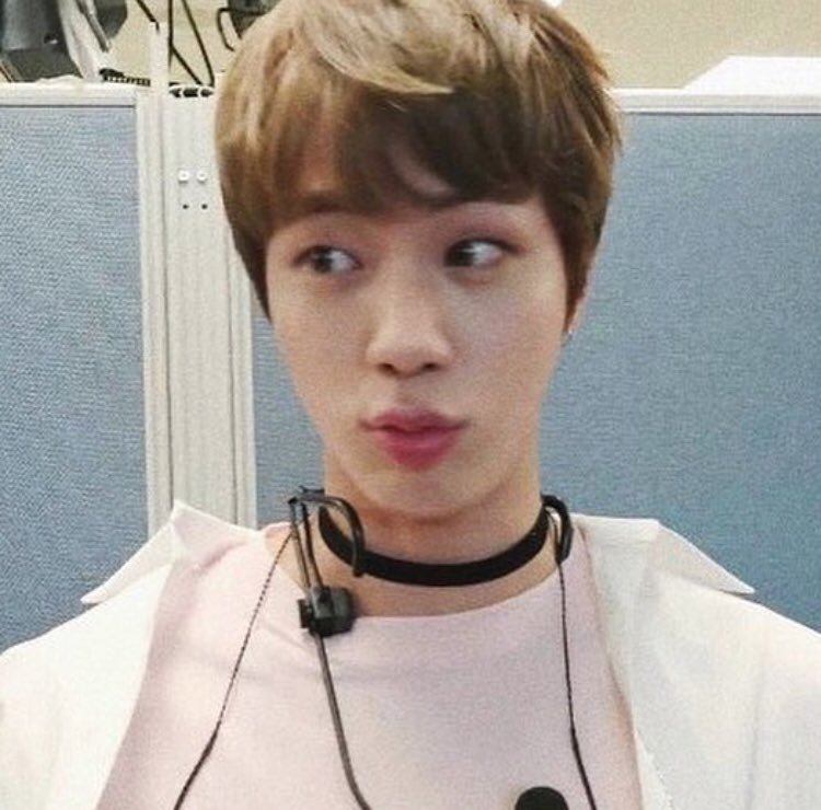 Your camera roll If seokjin was your boyfriend ; a thread