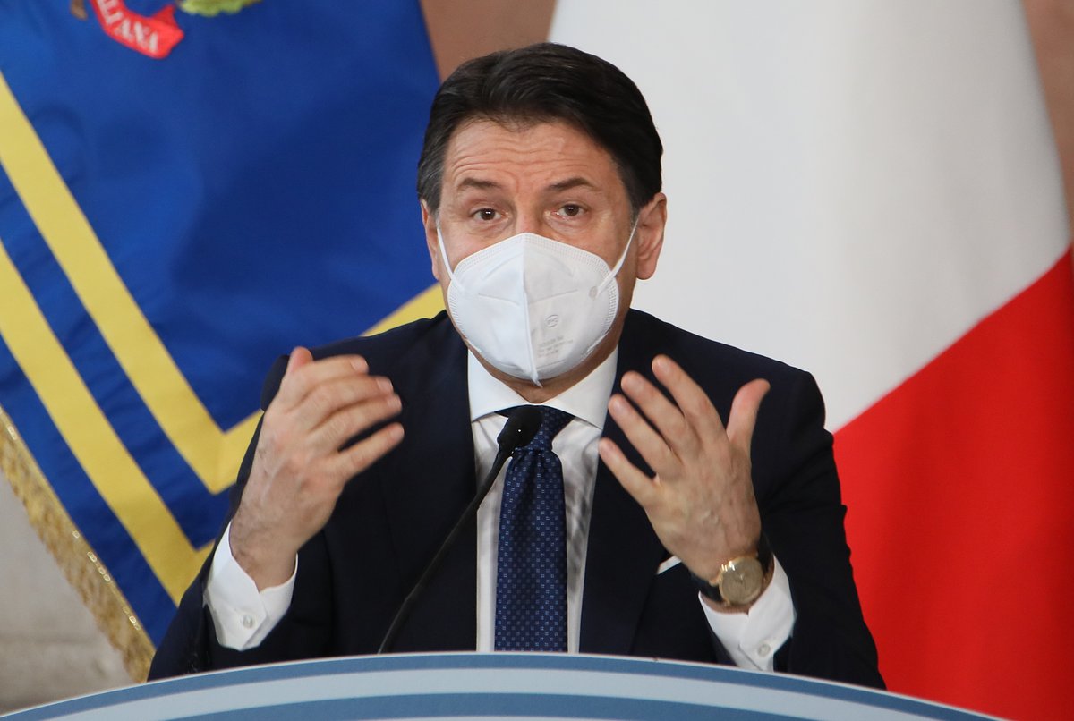 tg2rai's tweet image. #Recovery, parte il confronto, oggi i sindacati. Il premier @GiuseppeConteIT delega #Benassi ai Servizi segreti. Centrodestra al #Quirinale, situazione insostenibile. 
Al #Tg2Rai ore 13,00
#22gennaio