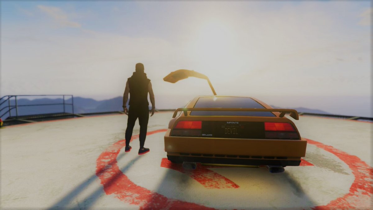PiczGta's tweet photo. I think i made this photo but never decided to share the photo! The good old Deluxo! #GTAOnline #GTA6 #GTAV #GTA #GTAPhotographers https://t.co/Q2D2QNzE0e