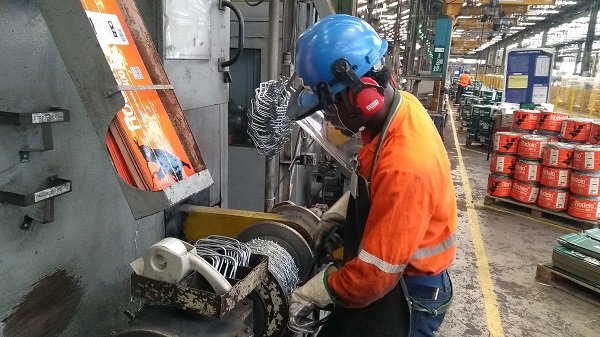 Belgo Bekaert aposta na inclusão e contrata refugiados #industria #aço #diversidade #economia https://t.co/HyrvLiatp8 https://t.co/d9DFW5GPOu