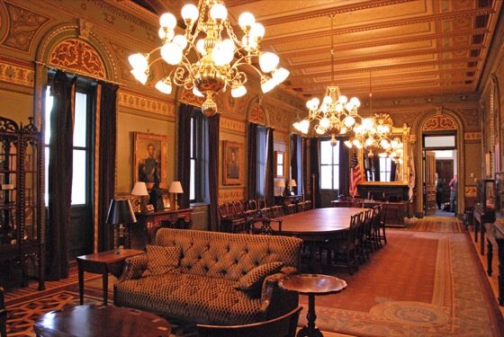 Potus Building The Vice President’s offices. Working (West Wing) and ceremonial ...