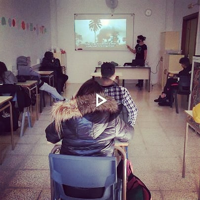AmicsdelaTerra's tweet photo. #EducacióAmbiental i educació per a la #TransformacióSocial van de la mà en el nostre projecte sobre #JustíciaClimàtica en Instituts d'Educació Secundària de #Mallorca. 
Enguany treballem l'#AccióClimàtica amb l'alumnat d @EsLiceu (Marratxí). Moltes ganes de veure el resultat 🎞️! https://t.co/zJDfXSbaAA