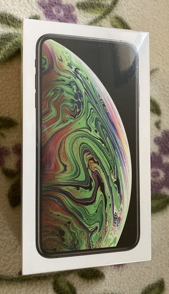 JuliuxxPotter's tweet photo. Merci @Cdiscount !! 🤩 Aussitôt gagné, aussitôt envoyé, aussitôt reçu 😱 Que du bonheur 😘 #Soldes2021 #DevineLePrix #concours #TeamiPhone 🍎 #HappyJuliuxxPotter 🧙‍♀️⚡️ https://t.co/VC0Jm1f7Nj