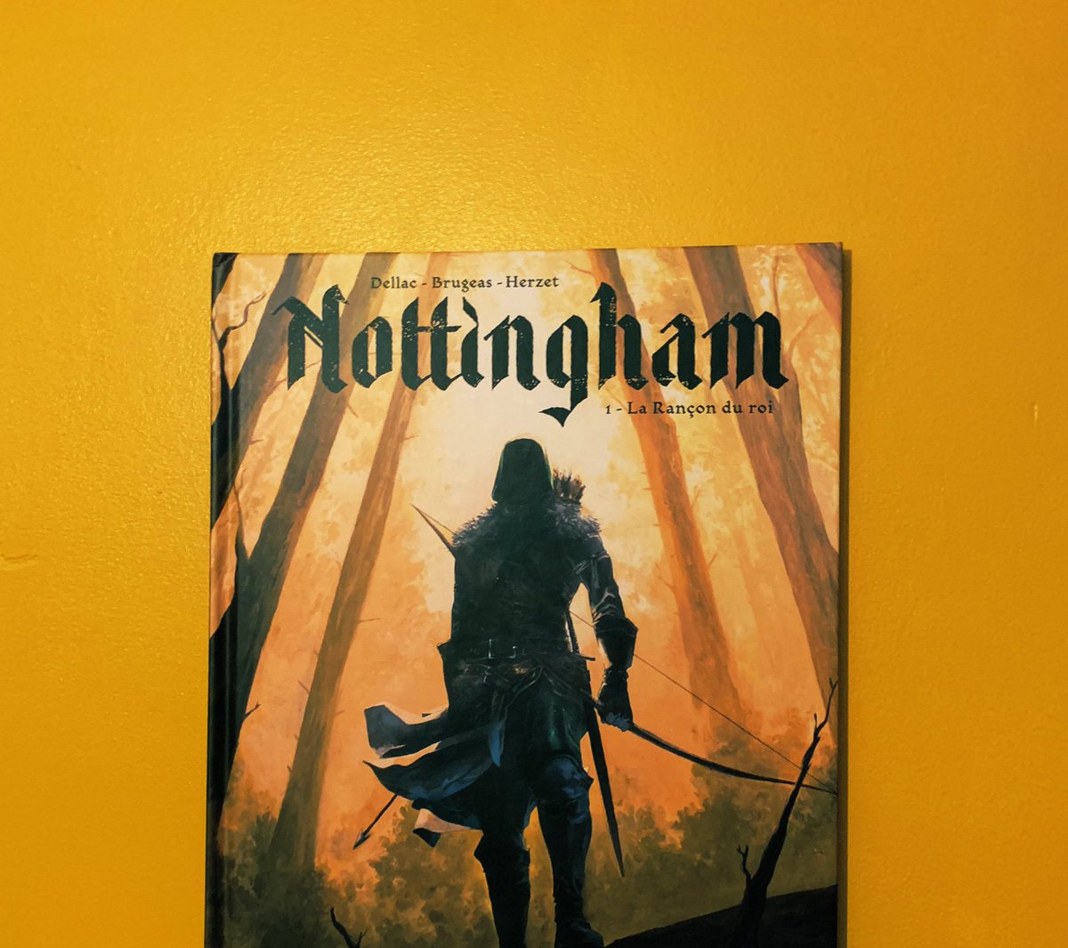 Cine_Heroes's tweet photo. Percutant retour de la légende Robin des bois avec Nottingham (@LeLombard).

Récit spectaculaire, dessins léchés signés @BenoitDellac et contexte historique approfondi font de cette aventure une très belle réussite ! https://t.co/VLqnmtNRTV