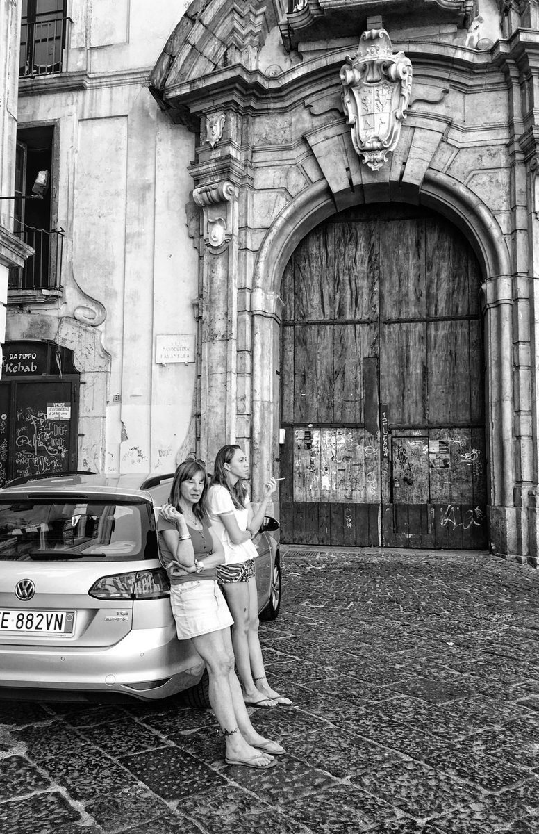 eidrianPhoto's tweet photo. Smoking
#photo #photography #photooftheday #pic #picoftheday #picture #pictureoftheday #bnw #bnwphotography #blackandwhite #blackandwhitephotography #image #moments #street #streetsty #streetphotography #streetphoto #france #city #woman #paris #monochrome #urban #italy #salerno https://t.co/qkc4sPIcjq