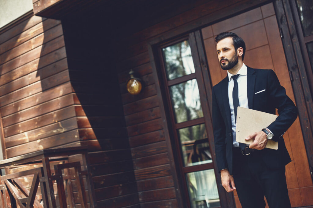 Pour la deuxième année consécutive, le métier de conseiller en immobilier figure dans le top 3 des emplois qui connaissent la plus forte croissance 🥉
 bit.ly/3o2tg8k