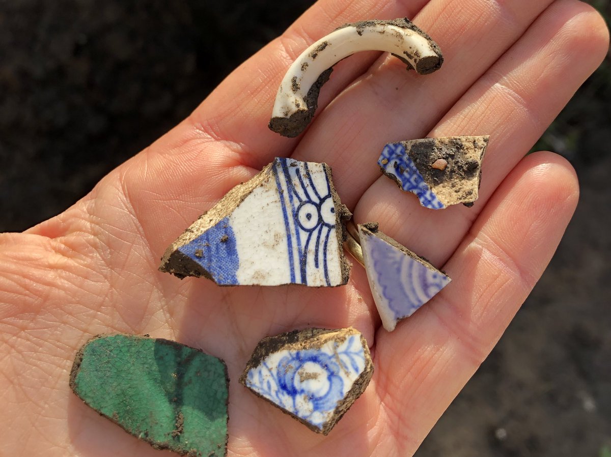 He also found some sherds and other bits. These are common finds in London gardens but we don’t normallyhave the occasion to find so many and we are not normally desperate for activities to entertain our twinfour-year-olds. I turned it into a museology home preschool lesson.