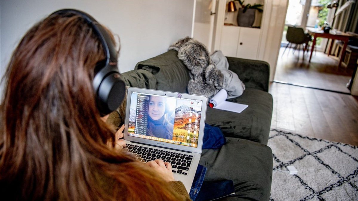 CyberCentral_NL's tweet photo. "Cybersecurity in 2021: hackers mikken op seksspeeltjes en thuiswerkers"
Lees het artikel hier: https://t.co/Yiy1N4ZXiq https://t.co/fRlAttgeii